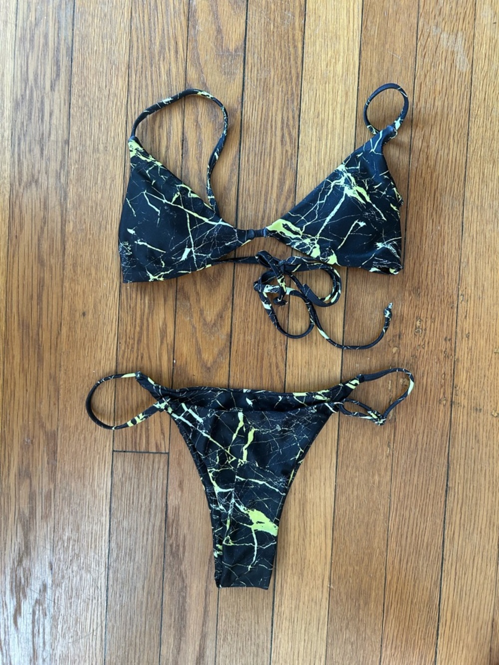 Zaful Electric Triangle Bikini